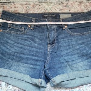 Aeropostale Midi Shorts Size 6